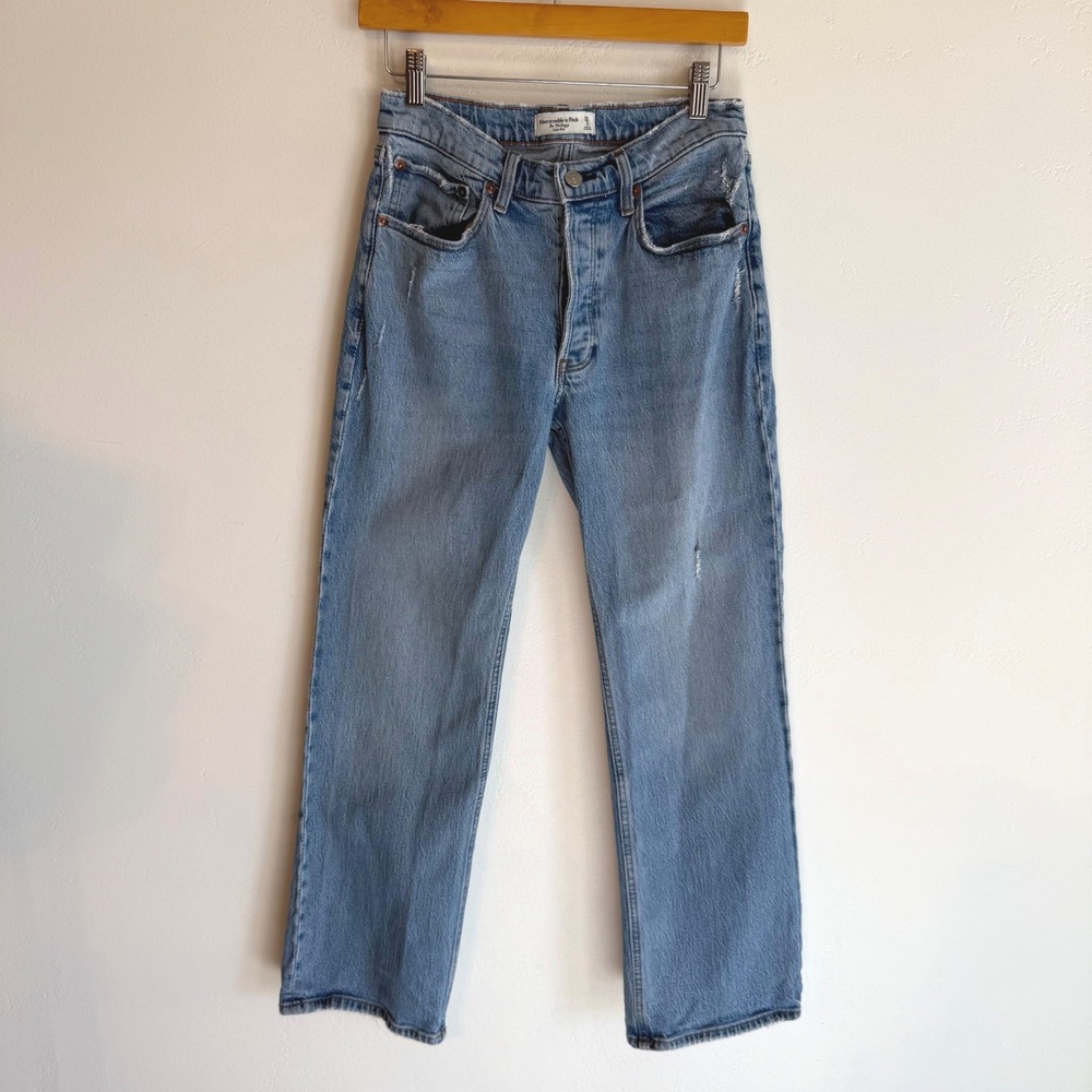 Abercrombie 90s Baggy Low Rise Jeans 26 Light Wash Distressed Y2K Streetwear